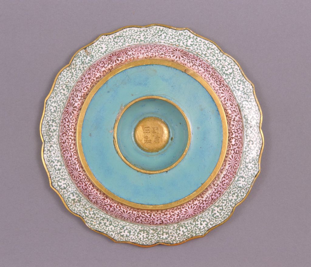 图片[4]-Qianlong style gold tire painting, enamel, landscape figure painting, cup and plate-China Archive